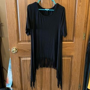 Black Boutique Top w/ Fringed Bottom
